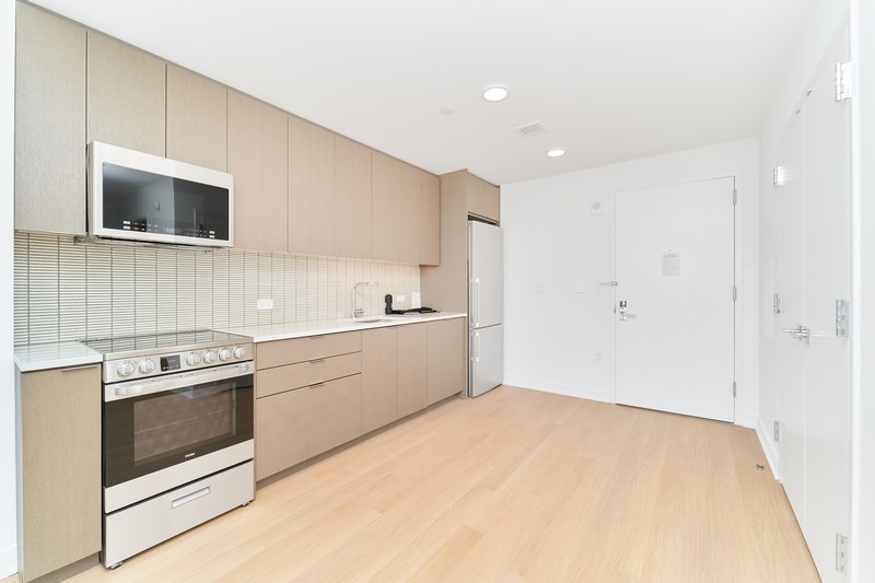 Entire Place 1Bed.1Bath (No Fee)