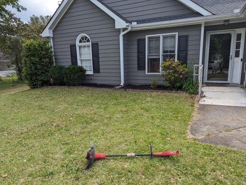 Beautiful & comfortable Loganville House with Living room (id. 12575)