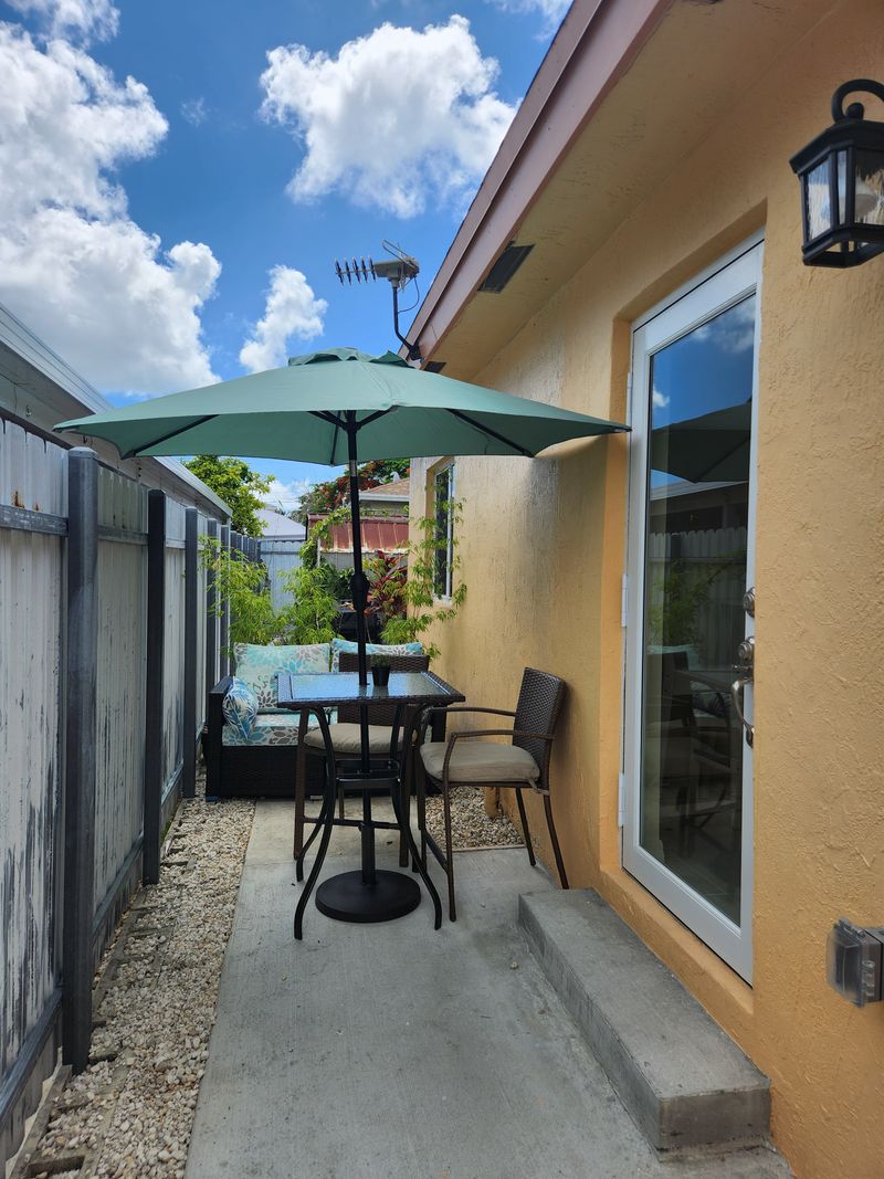 roommates in Miami Entire Place 1Bed.1Bath - cirtru.com