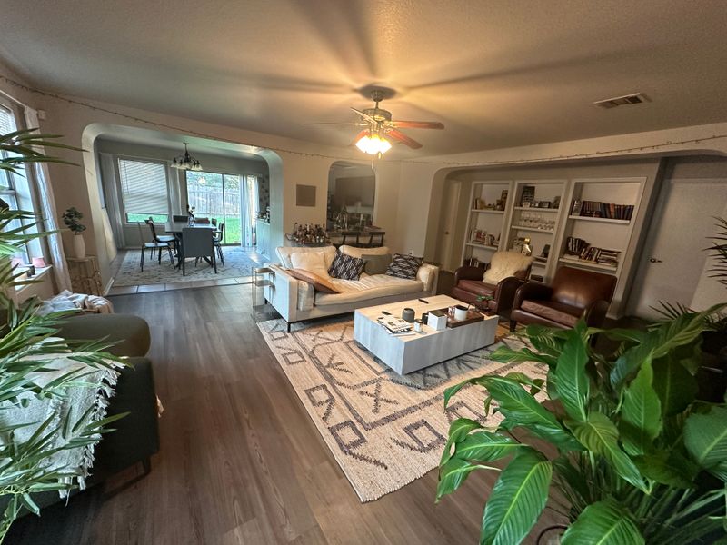 roommates in Austin Private Room in 4Bed.2Bath - cirtru.com