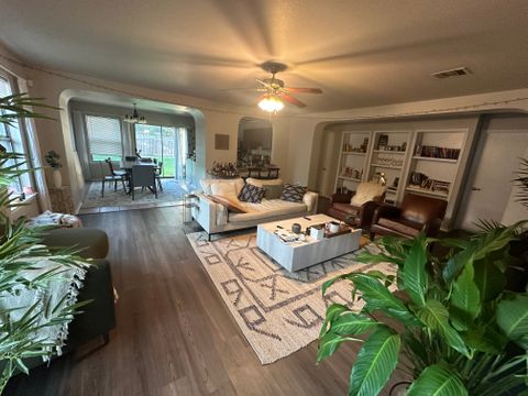 roommates in Austin Private Room in 4Bed.2Bath - cirtru.com