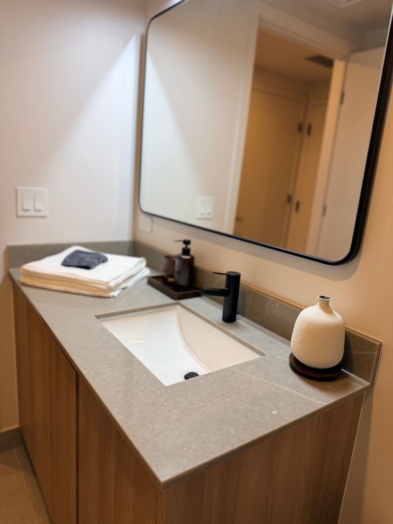 roommates in Miami Entire Place 1Bed.1Bath - cirtru.com