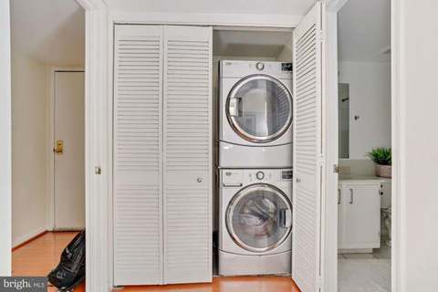 roommates in Washington Private Room in 2Bed.2Bath - cirtru.com