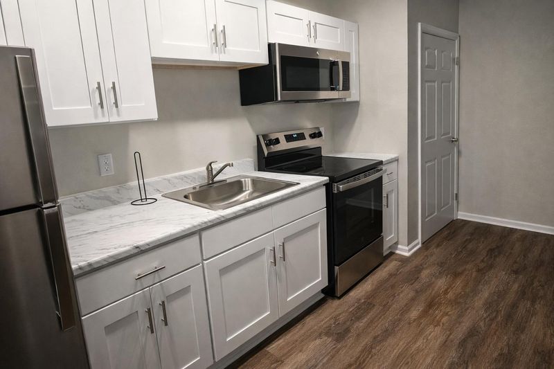 roommates in Undisclosed, Kansas City, MO 64111 Live in Old Westport (id. 26527) - cirtru.com