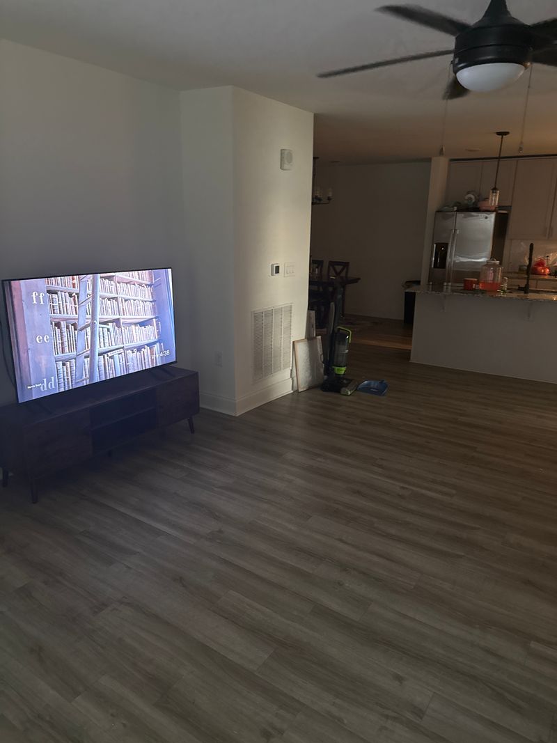 roommates in Pensacola Private Room in 1Bed.1Bath - cirtru.com