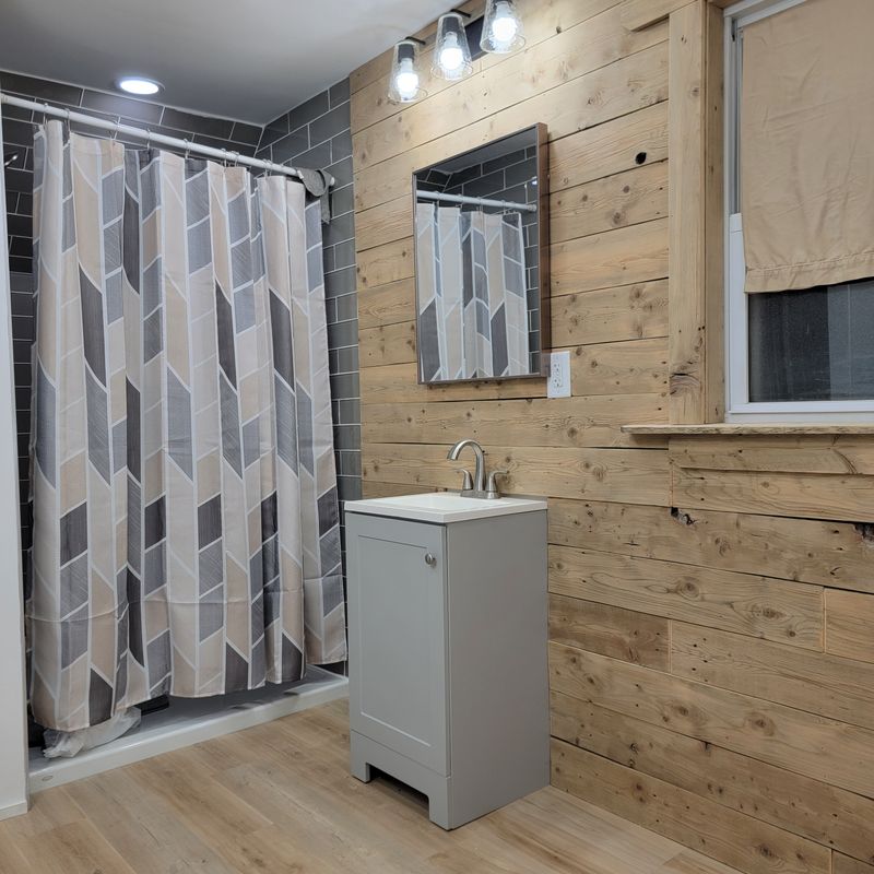 roommates in Walnut Room2Bed.1Bath - cirtru.com