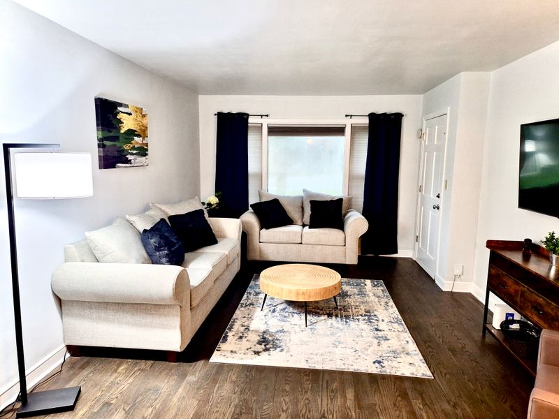 roommates in Elm Grove Entire Place 2Bed.1Bath - cirtru.com