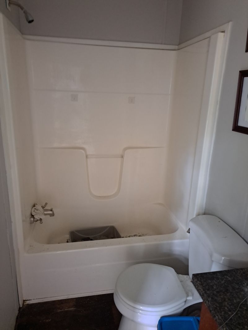 roommates in Greenville Room3Bed.1.5Bath - cirtru.com