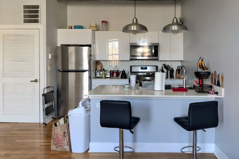 roommates in Chicago Shared Room in 2Bed.1Bath - cirtru.com