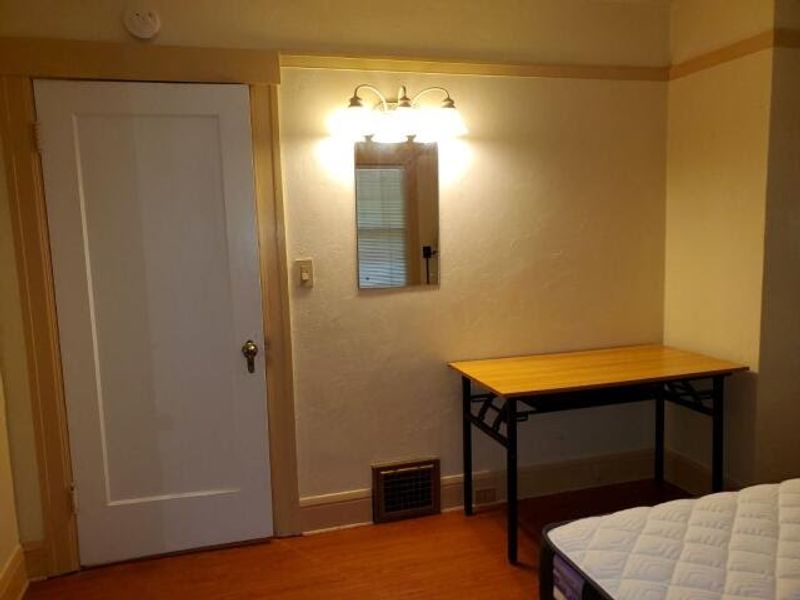 roommates in Stockton Room5Bed.2Bath - cirtru.com