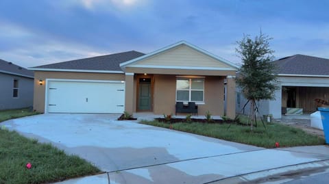 roommates in Davenport Entire Place 1Bed.1Bath - cirtru.com