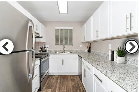 Private Room in 2Bed.2Bath