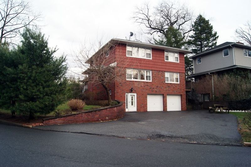 roommates in Leonia Private Room in 3Bed.3Bath - cirtru.com