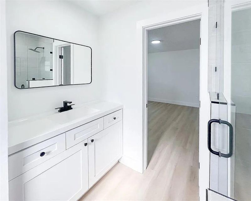 Private Room, West Bradenton — Steps to Route 4 Bus, Move In This Week (id. 22053)