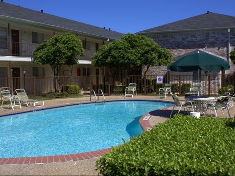 roommates in Houston FEMALE Roommate needed - cirtru.com