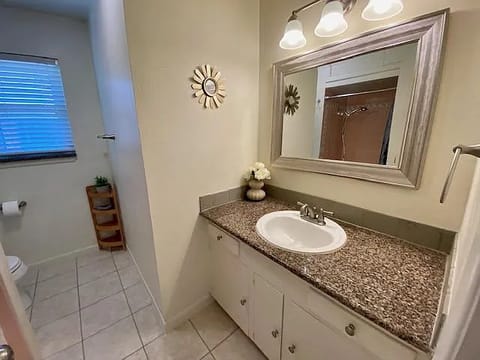 Private Room in 2Bed.2Bath