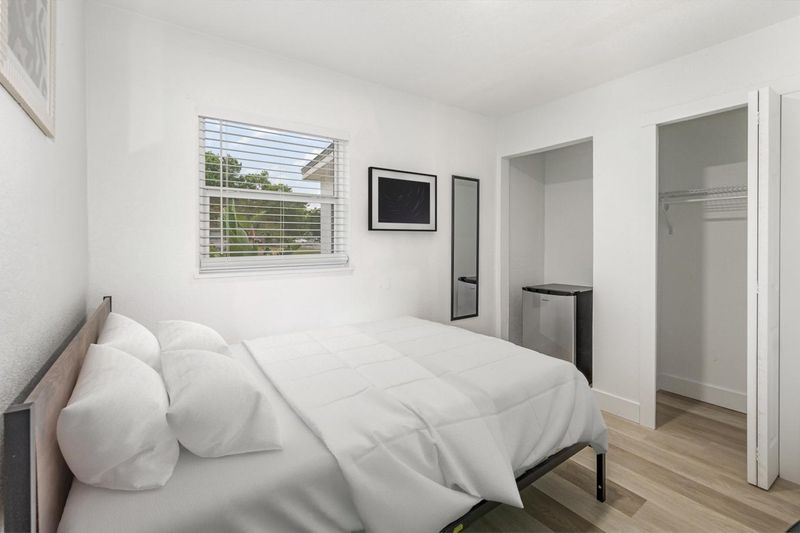 roommates in Undisclosed, Orlando, FL 32811 Highly rated house close to Kirkman Rd. and Universal Studios -   Mini fridges -     Close to public transportation -Newly renovated -  High Speed WiFi and wired internet in all rooms. (id. 12736) - cirtru.com