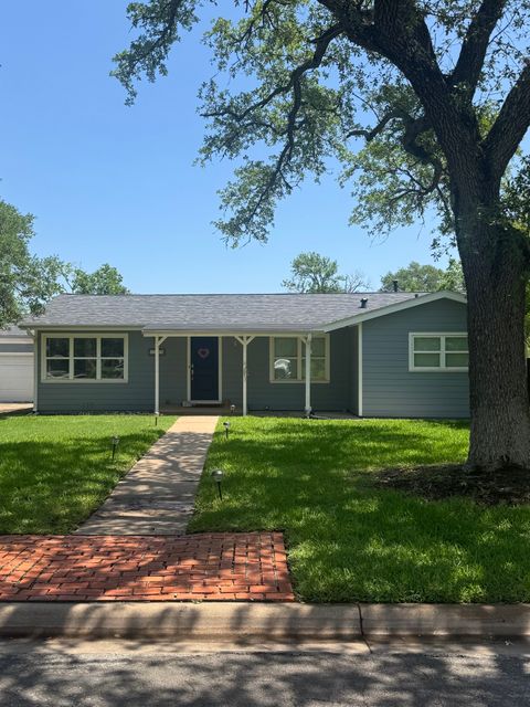 Private Room in 3Bed.2Bath