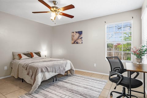 roommates in Undisclosed, Austin, TX 78759 Newly Renovated and furnished|  10% Off First 6 Weeks | No Move-In Fee |  Utilities Included | Near The Domain & Apple” | Fully Furnished! (id. 38048) - cirtru.com