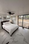 Live in Lantana in a just renovated home (id. 29798)