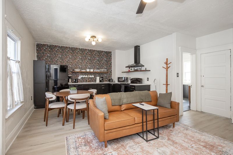 roommates in Cleveland Private Room in 2Bed.1Bath - cirtru.com