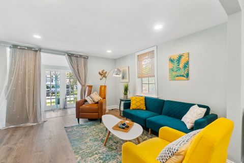 Entire Place 4Bed.2Bath