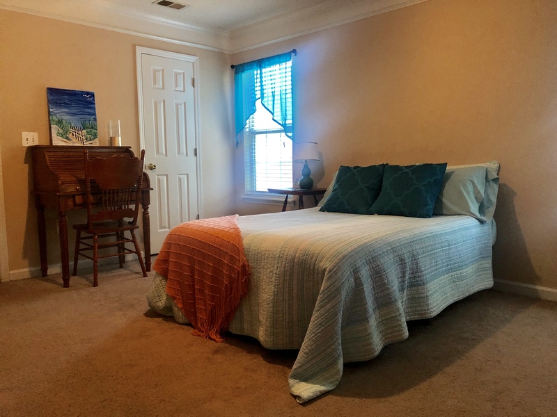 Private Room in 3Bed.3Bath