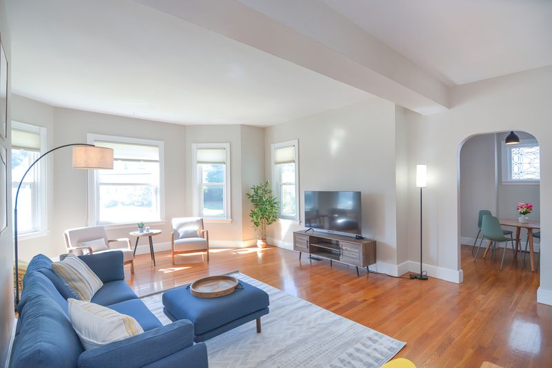 roommates in Cranston Entire Place 2Bed.1Bath - cirtru.com