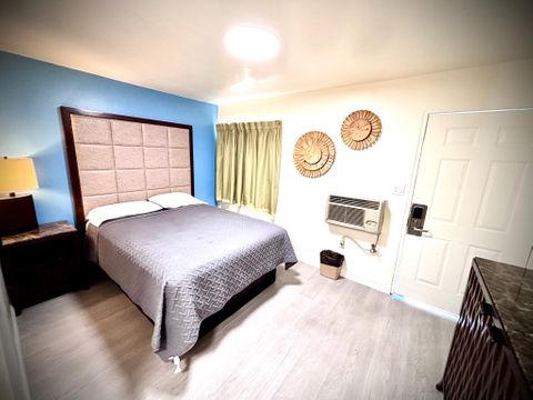 Private Room in 1Bed.1Bath