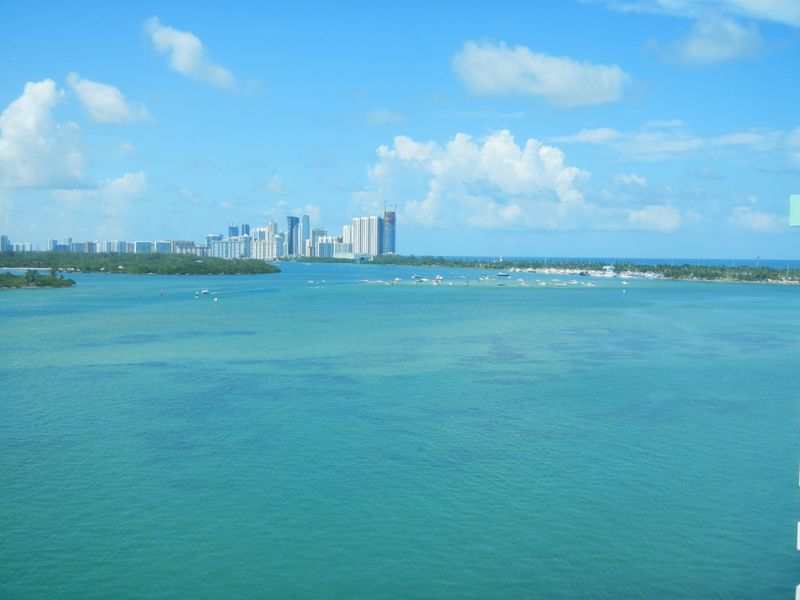 roommates in Bay Harbor Islands Private Room in 2Bed.1Bath - cirtru.com