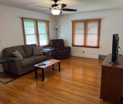 Private Room in 3Bed.2Bath