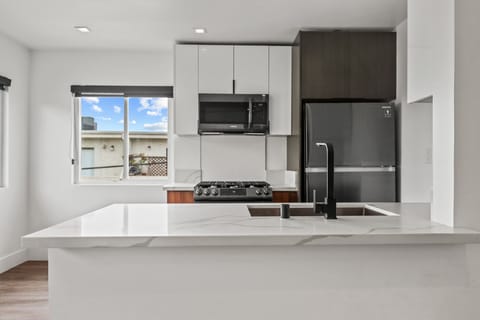 Entire Place 2Bed.1Bath