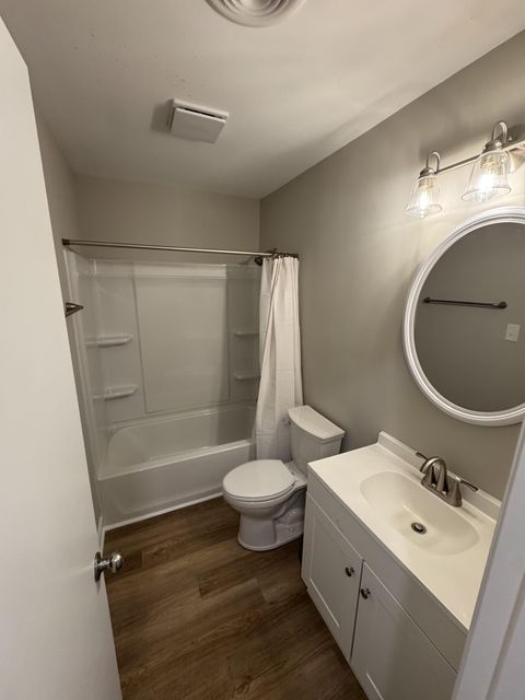 Newly-renovated Hopewell House. High-quality & Move in Ready! (id. 13003)
