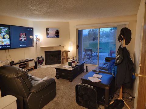 roommates in Lakewood Shared Room in 2Bed.2Bath - cirtru.com