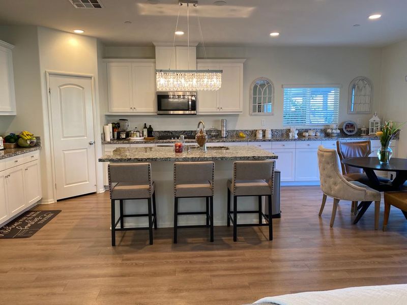 roommates in Menifee Private Room in 4Bed.2.5Bath - cirtru.com