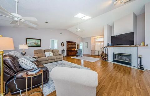 Private Room in 3Bed.2Bath