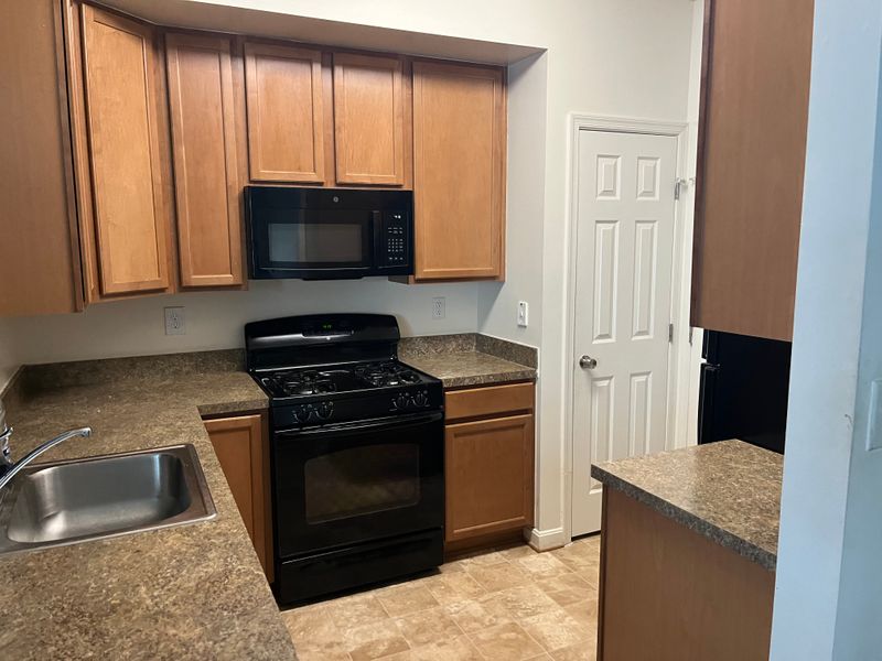 roommates in Manassas Private Room in 2Bed.2.5Bath - cirtru.com