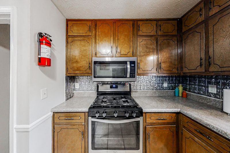 roommates in Undisclosed, Lithonia, GA 30058 Live in Stone Mountain, a 2 minute walk to transit stop Panola Rd & Redan Rd (id. 1377) - cirtru.com