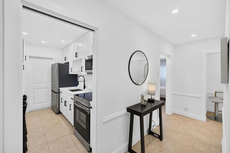 roommates in Undisclosed, Fort Lauderdale, FL 33316 Remodeled Retreat Near Las Olas, Whole Foods & the Beach (id. 38395) - cirtru.com