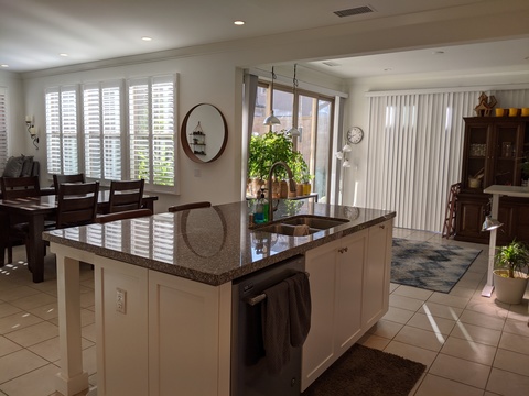 roommates in Irvine Share new house with one roomie - cirtru.com