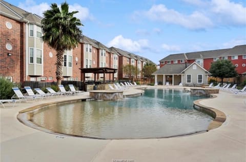 roommates in College Station Private Room in 4Bed.4.5Bath - cirtru.com