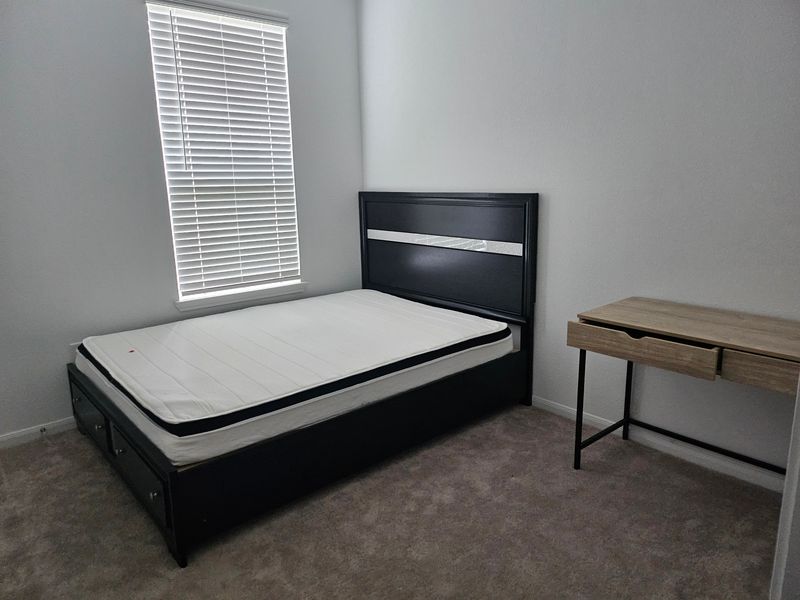 roommates in Hockley Private Room in 4Bed.2Bath - cirtru.com