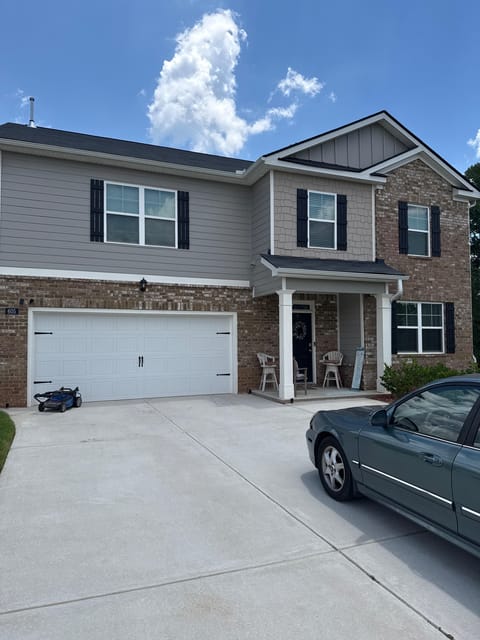 Locust Grove Home (id. 38495)