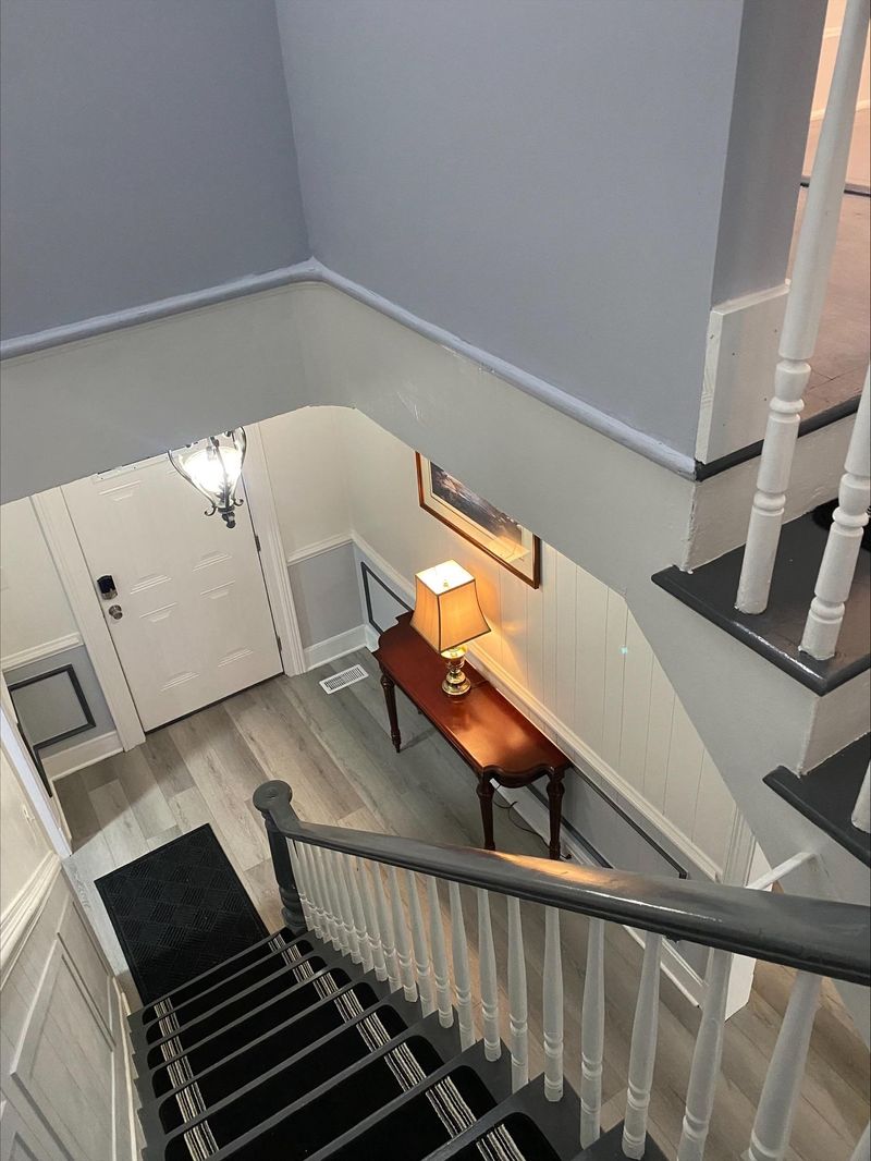 roommates in Undisclosed, Petersburg, VA 23803 Beautiful & newly-renovated Petersburg House with Backyard Deck (id. 8937) - cirtru.com