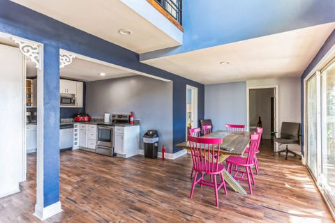 Spacious & beautiful New Orleans House with Patio or porch (id. 5879)