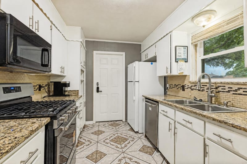 roommates in Undisclosed, Fort Worth, TX 76134 Spacious & Comfortable Fort Worth Co-Living Home (id. 33067) - cirtru.com