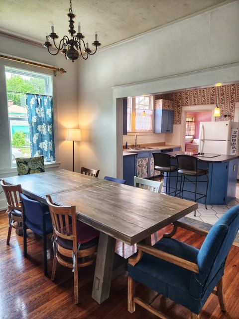 Furnished Rooms For Rent in theof Mid City. Walkable to everything. WIFI + utilities included (id. 1082)
