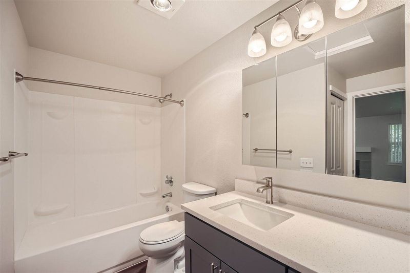 roommates in Olympia Room2Bed.2Bath - cirtru.com
