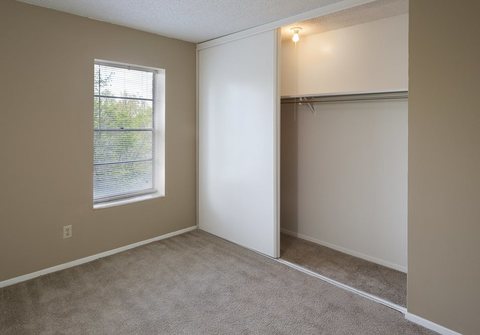 roommates in Kansas City Accomodation for a girl $208 - cirtru.com
