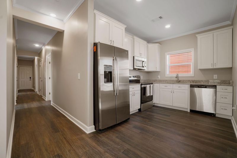 NEW CONSTRUCTION Home with ALL Private Ensuite Bathrooms and Mini Fridges. Close to Midtown and Downtown! (id. 23526)